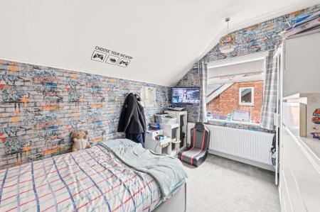 6 bedroom Detached house for sale in Glentworth Crescent, Skegness, PE25