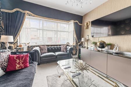 6 bedroom Detached house for sale in Glentworth Crescent, Skegness, PE25