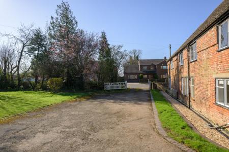 6 bedroom Detached house for sale in Station Road, Burgh Le Marsh, PE24