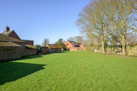 6 bedroom Detached house for sale in Station Road, Burgh Le Marsh, PE24