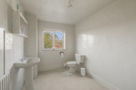 6 bedroom Detached house for sale in Station Road, Burgh Le Marsh, PE24