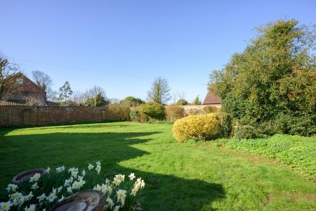 6 bedroom Detached house for sale in Station Road, Burgh Le Marsh, PE24