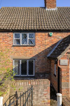 6 bedroom Detached house for sale in Station Road, Burgh Le Marsh, PE24