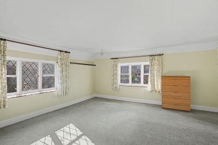 6 bedroom Detached house for sale in Station Road, Burgh Le Marsh, PE24