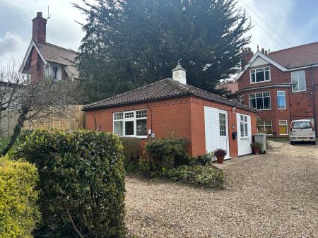 1 bedroom Detached bungalow to let in Buckthorn Avenue, Skegness, PE25