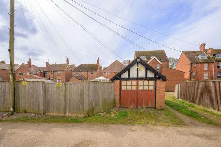 4 bedroom Detached house for sale in Ida Road, Skegness, PE25