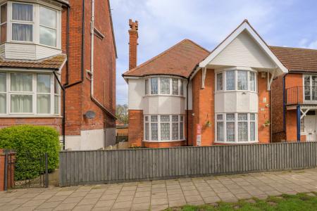 4 bedroom Detached house for sale in Ida Road, Skegness, PE25