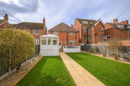 4 bedroom Detached house for sale in Ida Road, Skegness, PE25