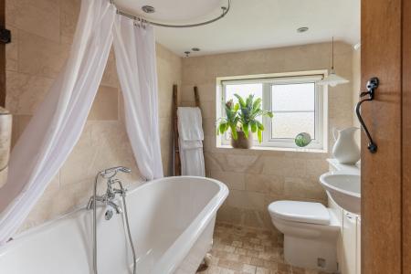 2 bedroom Detached house for sale in Chapel Lane, Friskney, PE22