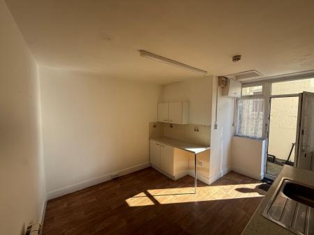 1 bedroom Flat to let in South Parade, Skegness, PE25