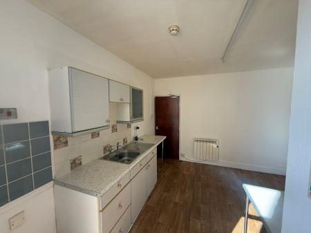 1 bedroom Flat to let in South Parade, Skegness, PE25