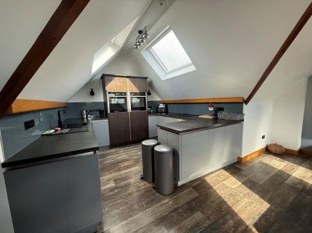 3 bedroom Flat to let in Marine Avenue, Skegness, PE25