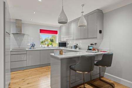 4 bedroom Detached house for sale in Station Road, Burgh Le Marsh, PE24