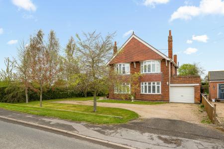 4 bedroom Detached house for sale in Station Road, Burgh Le Marsh, PE24