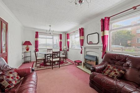 2 bedroom Detached bungalow for sale in Castleton Boulevard, Skegness, PE25