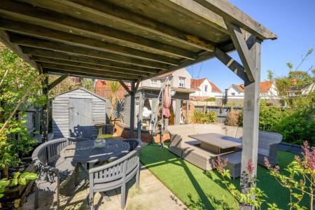 3 bedroom Semi-detached house for sale in Hoylake Drive, Skegness, PE25