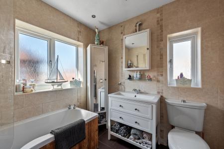 3 bedroom Semi-detached house for sale in Hoylake Drive, Skegness, PE25