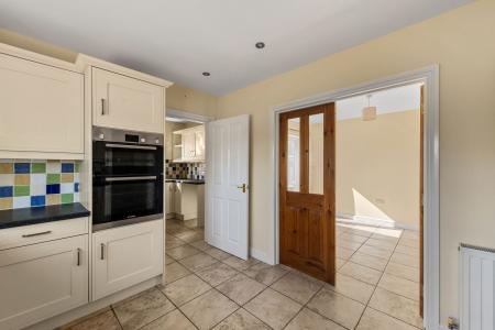 3 bedroom Detached bungalow for sale in Eaudyke, Friskney, PE22