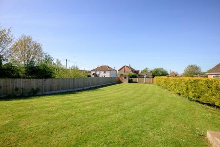 3 bedroom Detached bungalow for sale in Eaudyke, Friskney, PE22