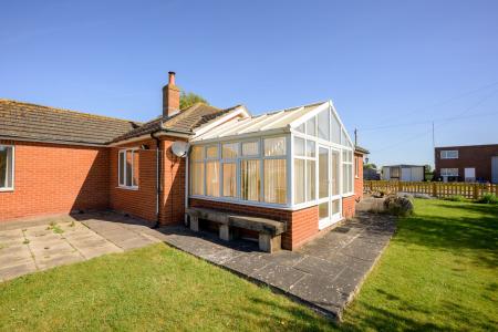 3 bedroom Detached bungalow for sale in Eaudyke, Friskney, PE22