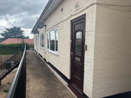 1 bedroom Flat to let in Church Road South, Skegness, PE25
