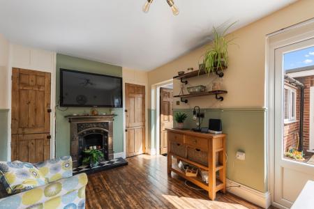 3 bedroom Terraced House for sale in High Street, Wainfleet, PE24