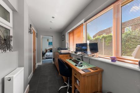 3 bedroom Terraced House for sale in High Street, Wainfleet, PE24