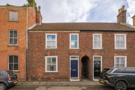 3 bedroom Terraced House for sale in High Street, Wainfleet, PE24