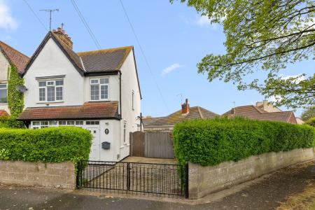 Seathorne Crescent, Skegness, PE25