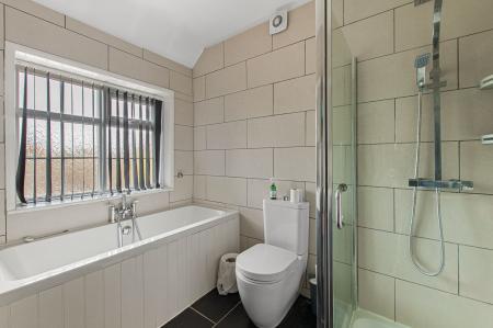 3 bedroom Semi-detached house for sale in Seathorne Crescent, Skegness, PE25