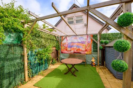 2 bedroom Detached bungalow for sale in Brian Avenue, Skegness, PE25