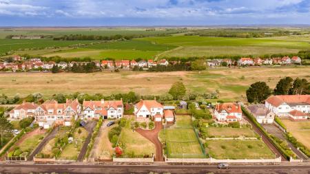 4 bedroom Detached house for sale in Seacroft Esplanade, Skegness, PE25