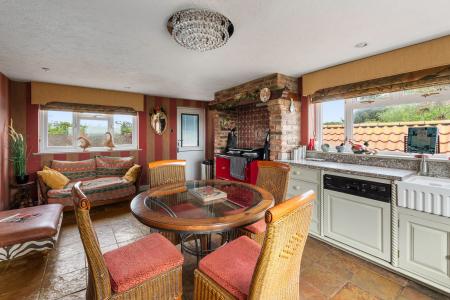 4 bedroom Detached house for sale in Seacroft Esplanade, Skegness, PE25