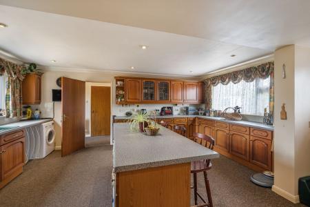 3 bedroom Detached house for sale in Skegness Road, Ingoldmells, PE25
