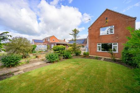 3 bedroom Detached house for sale in Skegness Road, Ingoldmells, PE25