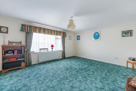 3 bedroom Detached house for sale in Skegness Road, Ingoldmells, PE25