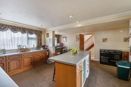 3 bedroom Detached house for sale in Skegness Road, Ingoldmells, PE25