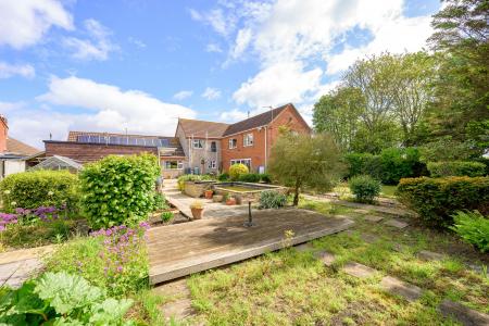 3 bedroom Detached house for sale in Skegness Road, Ingoldmells, PE25