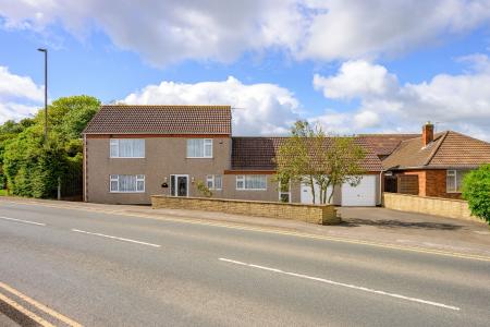 3 bedroom Detached house for sale in Skegness Road, Ingoldmells, PE25