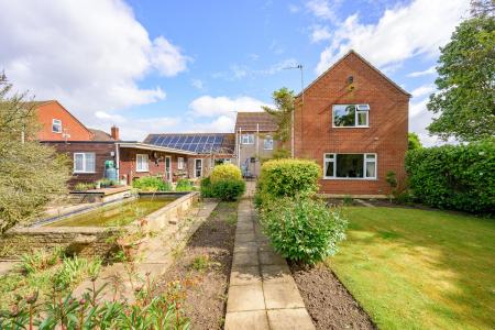 3 bedroom Detached house for sale in Skegness Road, Ingoldmells, PE25
