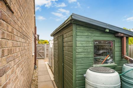 4 bedroom Detached bungalow for sale in Bramley Walk, Skegness, PE25