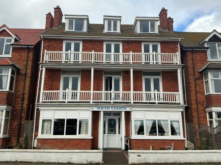 South Parade, Skegness, PE25