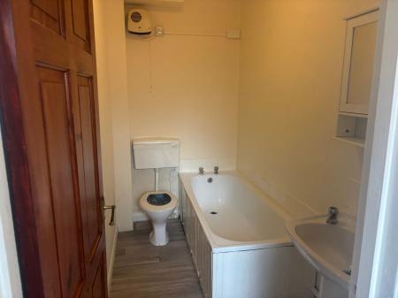 1 bedroom Flat to let in Church Road South, Skegness, PE25