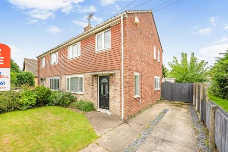 3 bedroom Semi-detached house for sale in Albany Road, Skegness, PE25
