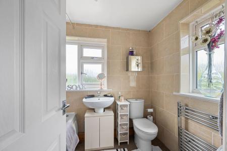 3 bedroom Semi-detached house for sale in Albany Road, Skegness, PE25