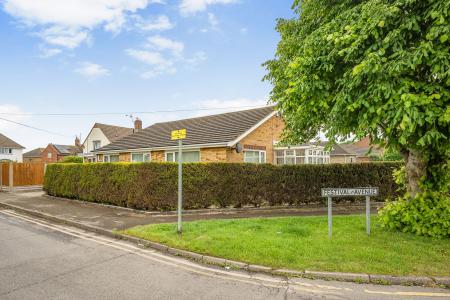 4 bedroom Detached bungalow for sale in High Street, Ingoldmells, PE25