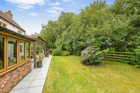 3 bedroom Detached house for sale in Croft Lane, Croft, PE24