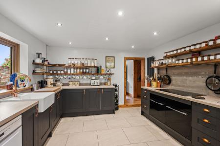 3 bedroom Detached house for sale in Croft Lane, Croft, PE24