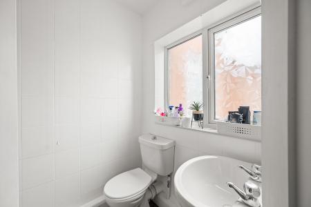 7 bedroom Detached house for sale in 21 Sunningdale Drive, Skegness, PE25 1BB