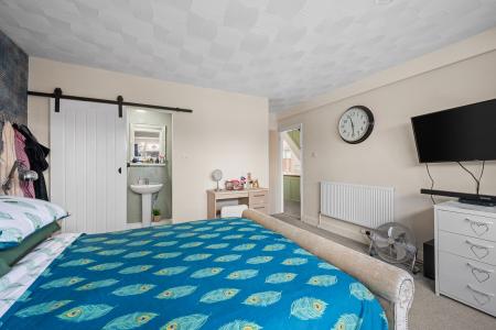 7 bedroom Detached house for sale in 21 Sunningdale Drive, Skegness, PE25 1BB